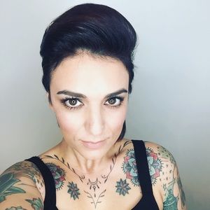 Meet your Posher, Marisa